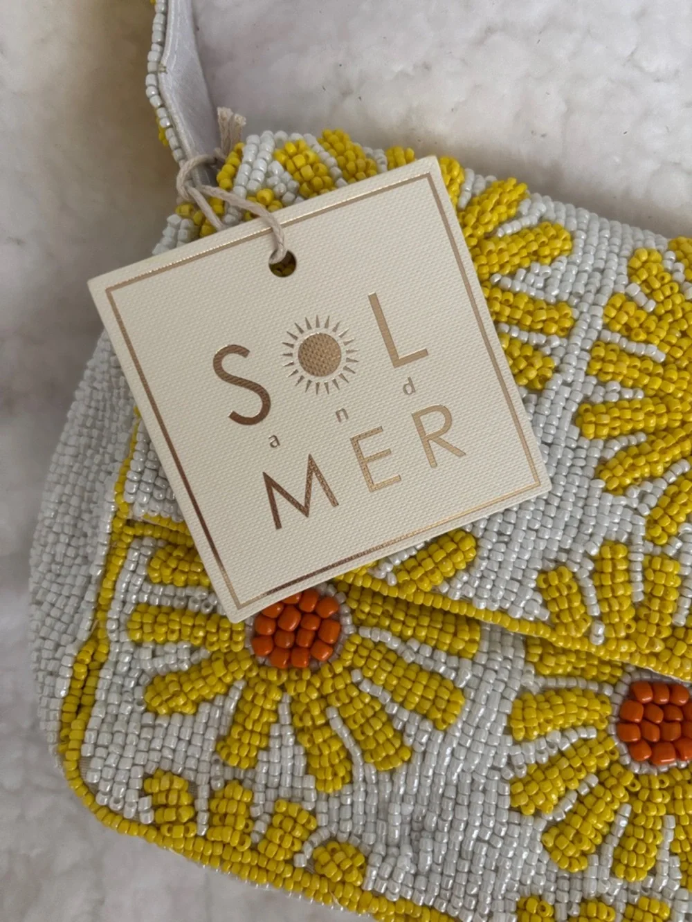 Solmer Beaded Daisy Shoulder Bag - Picture 2 of 9